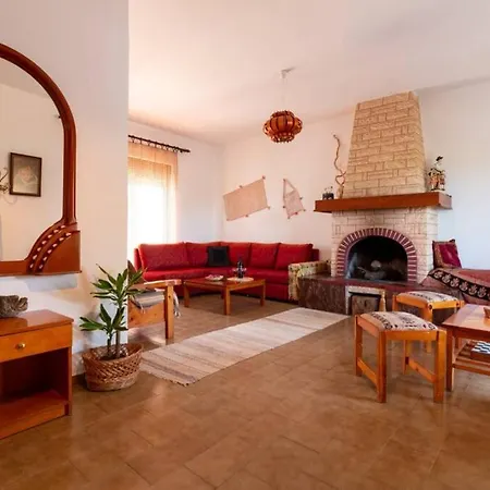 Alonia Summerhouse In Fanes Дом отдыха