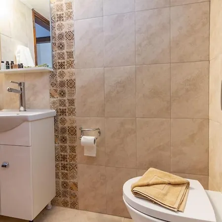 Alonia Summerhouse In Fanes Фанай