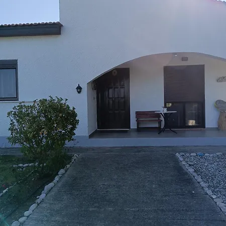 Alonia Summerhouse In Fanes Fánai