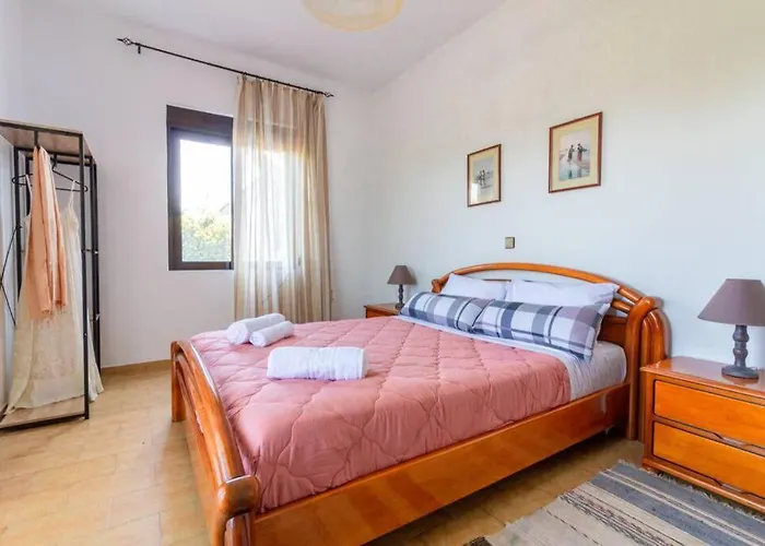 Alonia Summerhouse In Fanes