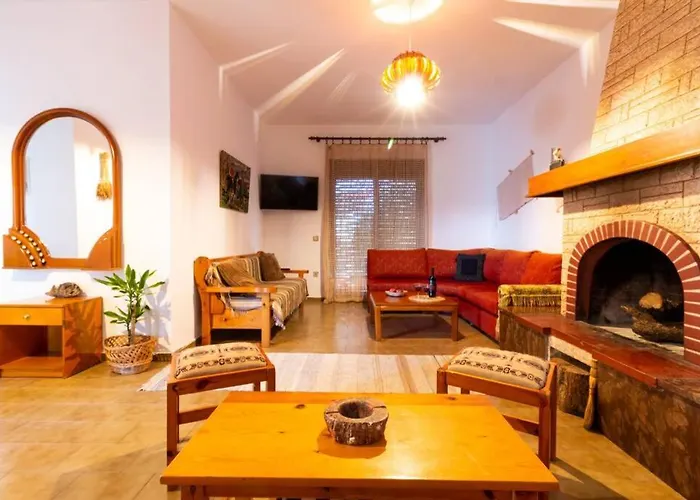 Alonia Summerhouse In Fanes Fánai