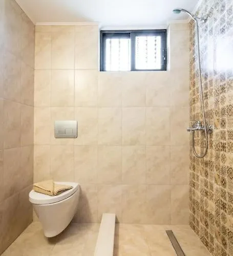 Alonia Summerhouse In Fanes *